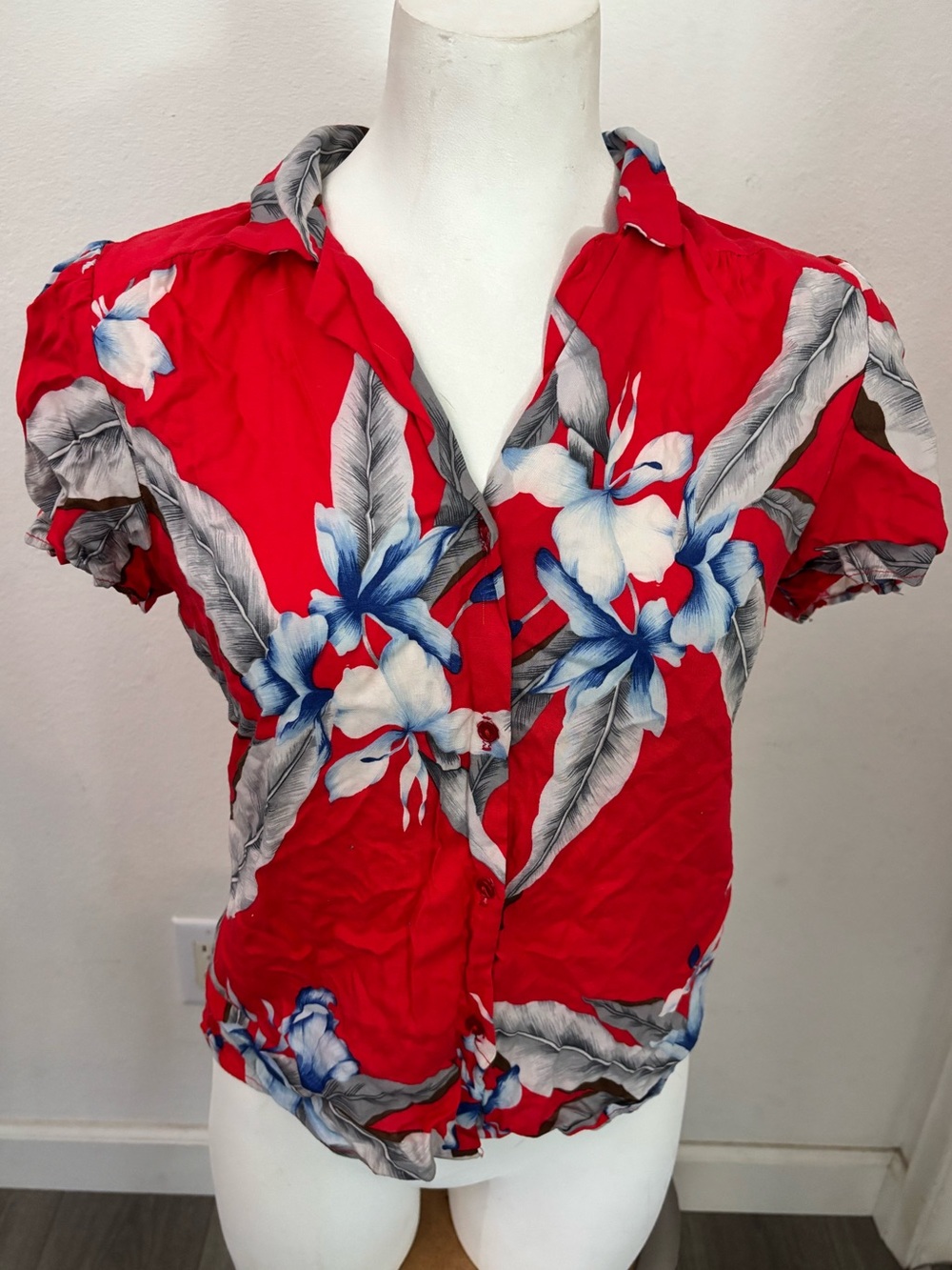Vintage Robyn’s Nest Hawaiian Top 🌺 🌺